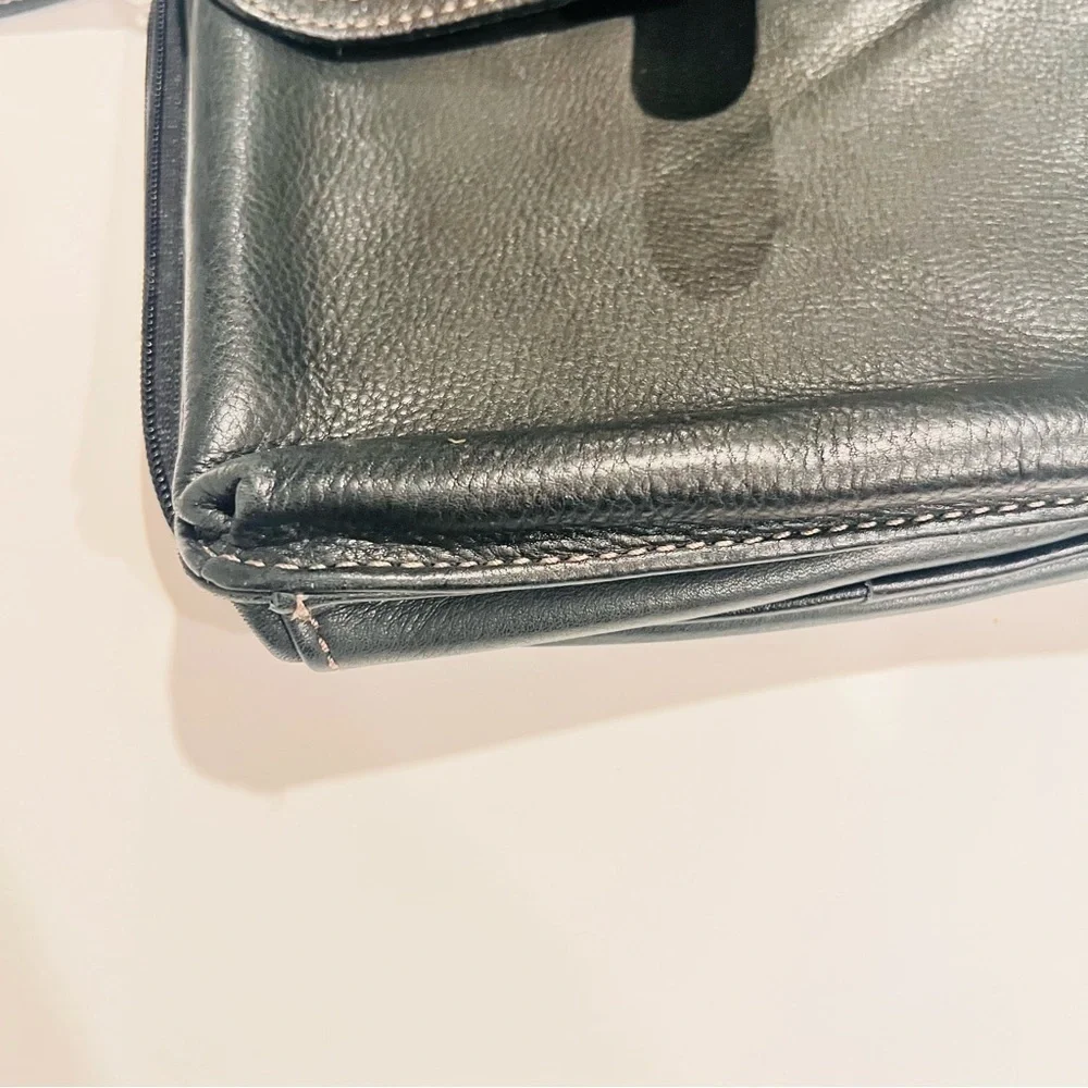 VTG FOSSIL Black Luxurious Leather Crossbody Messenger Bag Handbag Organizer